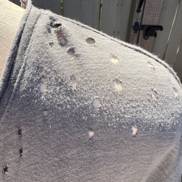 MAGNOLIA PEARL Cotton  Fraise Tee T-Shirt Strawberry Ozzy Gray - Picture 6 of 7